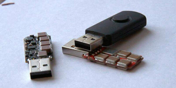 Вот так выглядит компьютерный «убийца» USB Killer в разобранном виде